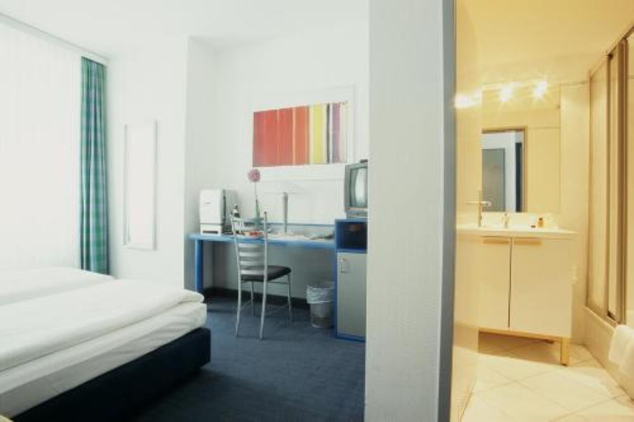 Hotel Alt - Tegel Берлин Номер фото