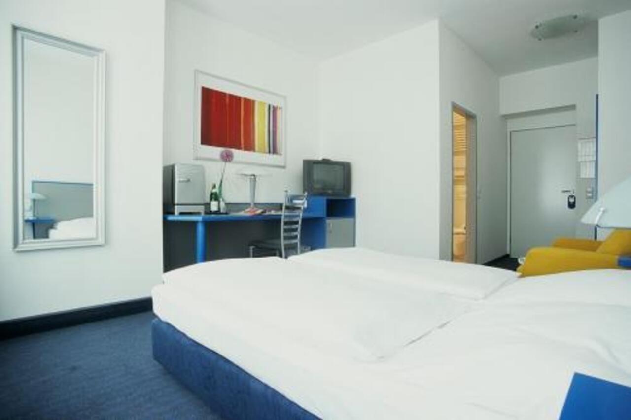 Hotel Alt - Tegel Берлин Экстерьер фото